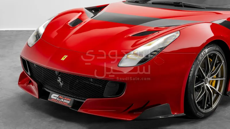 2016 فيراري اف 12 تي دي اف