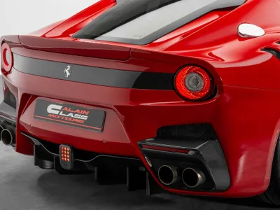 2016 فيراري اف 12 تي دي اف