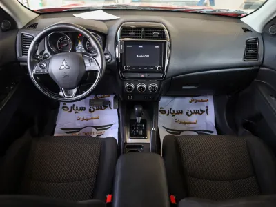 2021 متسوبيشي اي اس اكس