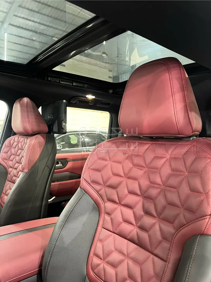 2025 Nissan Patrol Platinum