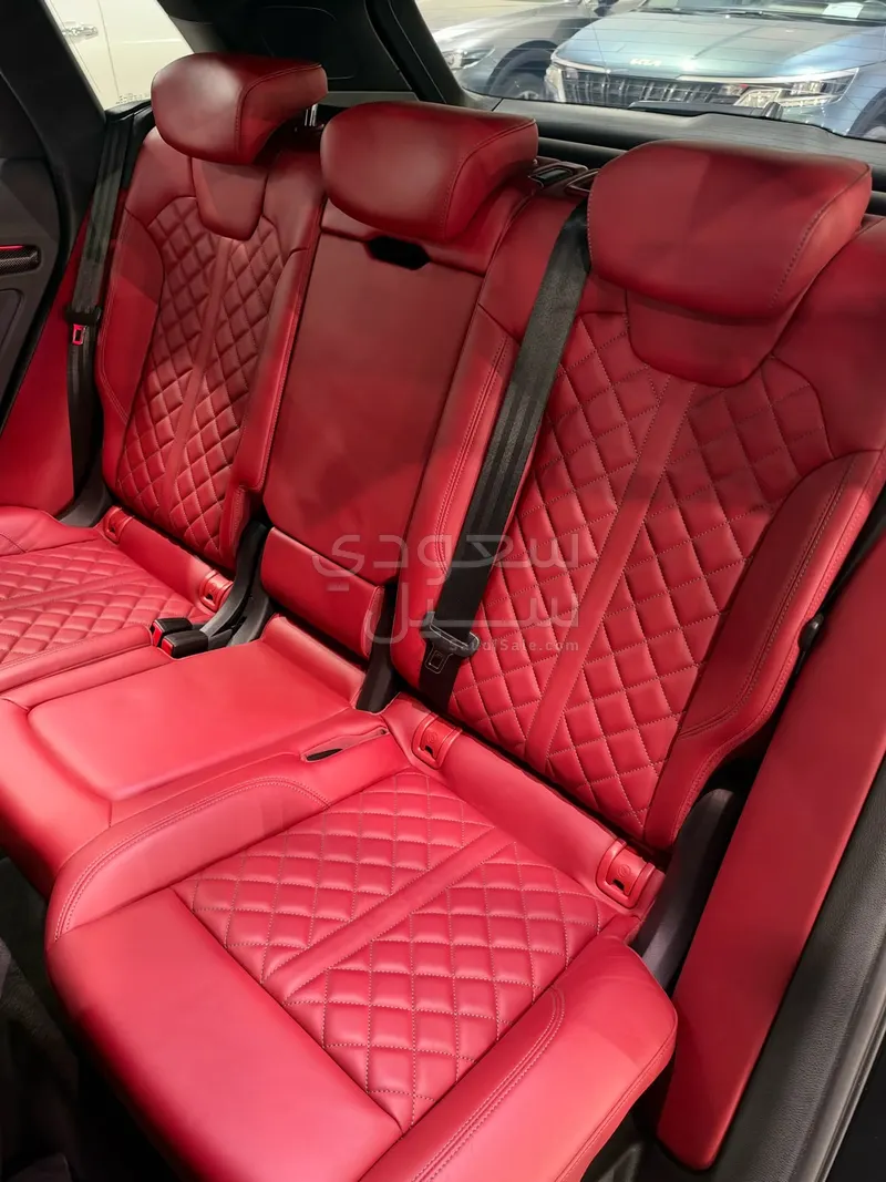 2023 Audi SQ5