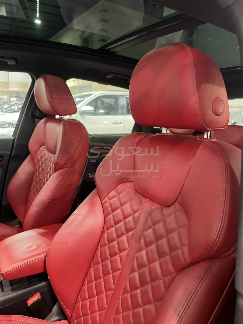 2023 Audi SQ5
