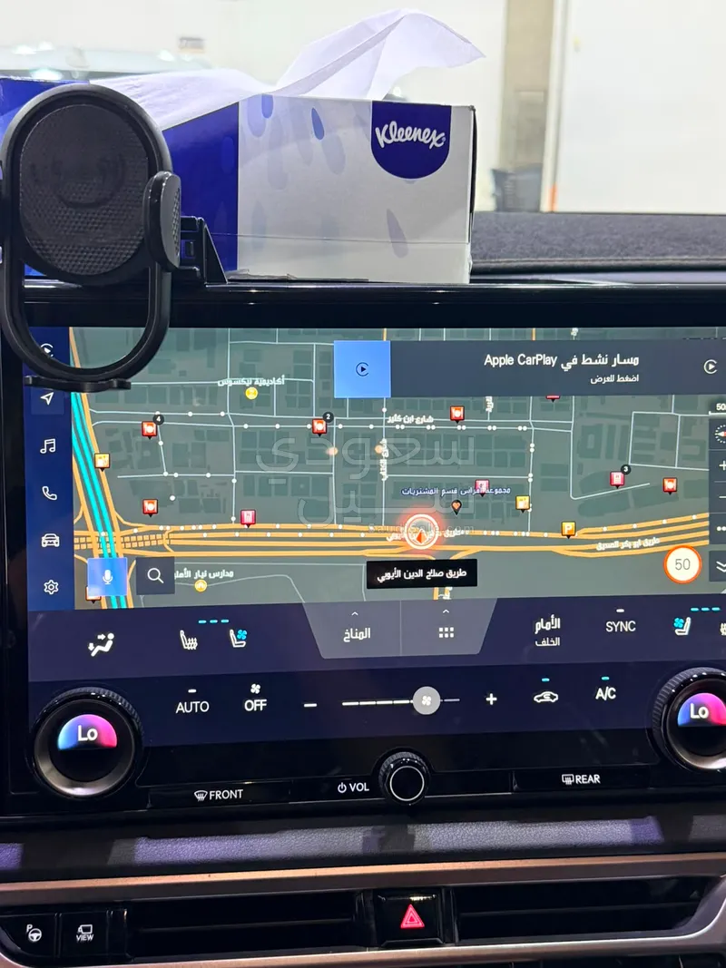 2024 لكزس أر إكس 350