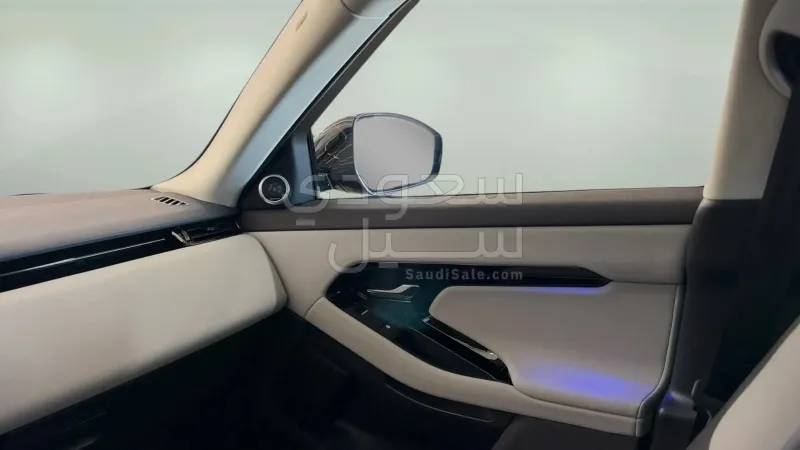2025 لاند روفر رينج روفر ايفوك داينمك