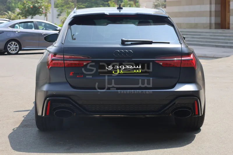 2021 اودي ار اس 6