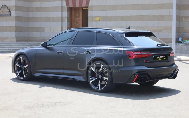 2021 اودي ار اس 6