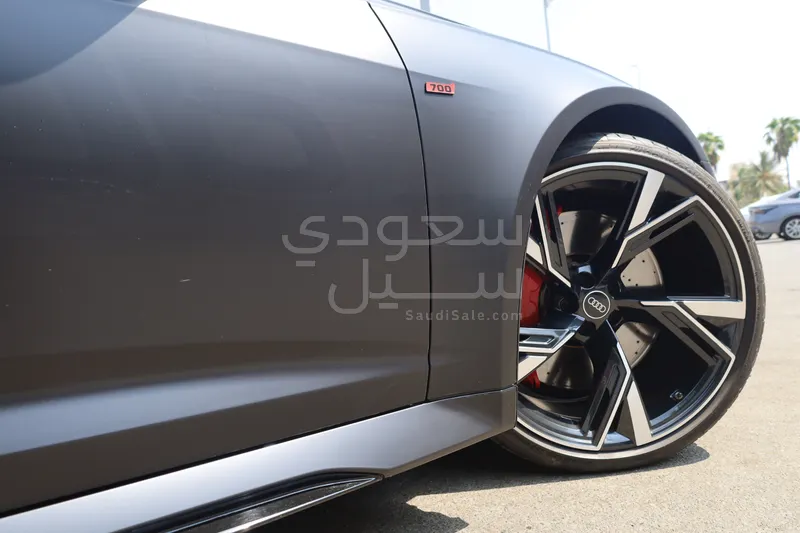2021 اودي ار اس 6