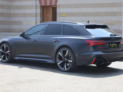 2022 اودي ار اس 6