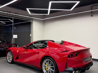 2021 فيراري 812 جي تي اس