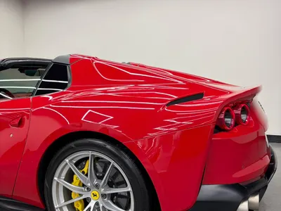 2021 فيراري 812 جي تي اس