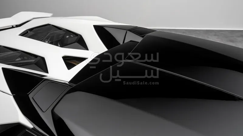 2022 Lamborghini Aventador Ultimae