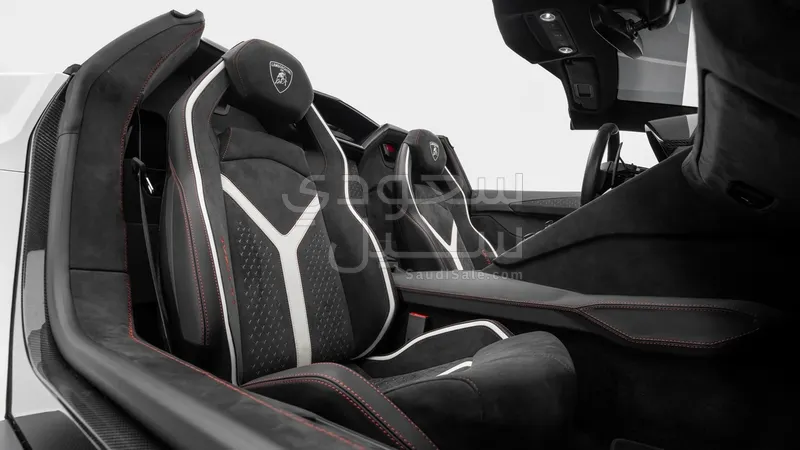 2022 Lamborghini Aventador Ultimae