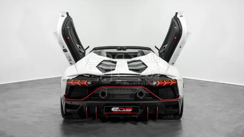 2022 Lamborghini Aventador Ultimae