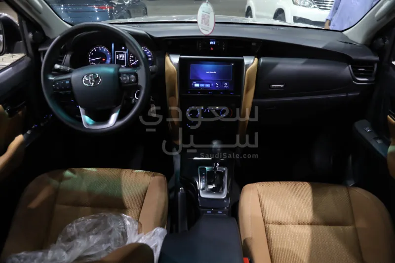 2024 تويوتا فورشنر جي اكس