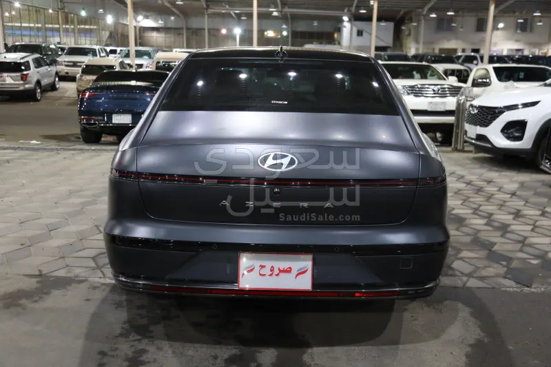2024 هيونداي ازيرا