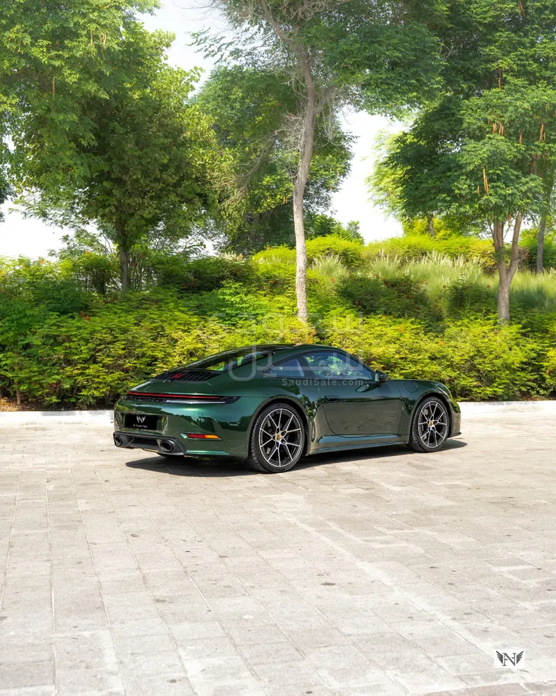 2026 بورش 911 كاريرا