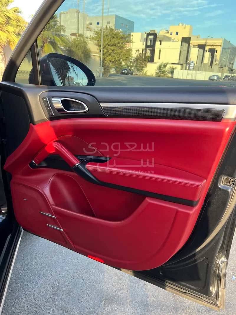 2015 بورش كايين اس