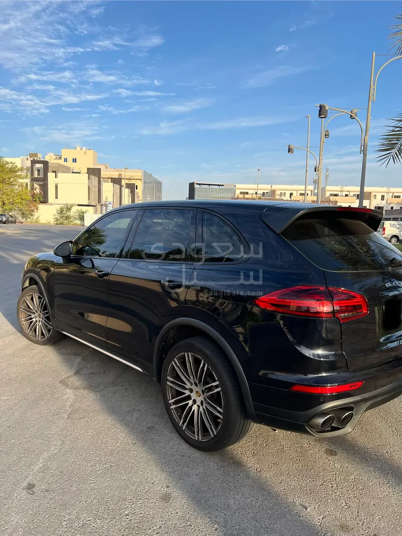 2015 بورش كايين اس