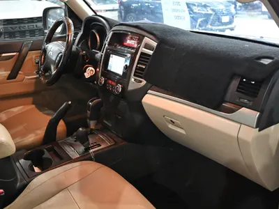 2018 متسوبيشي باجيرو