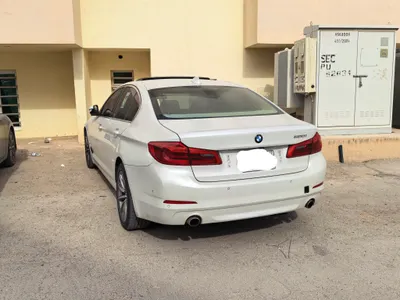 2020 بي ام دبليو الفئة الخامسة 520 أي