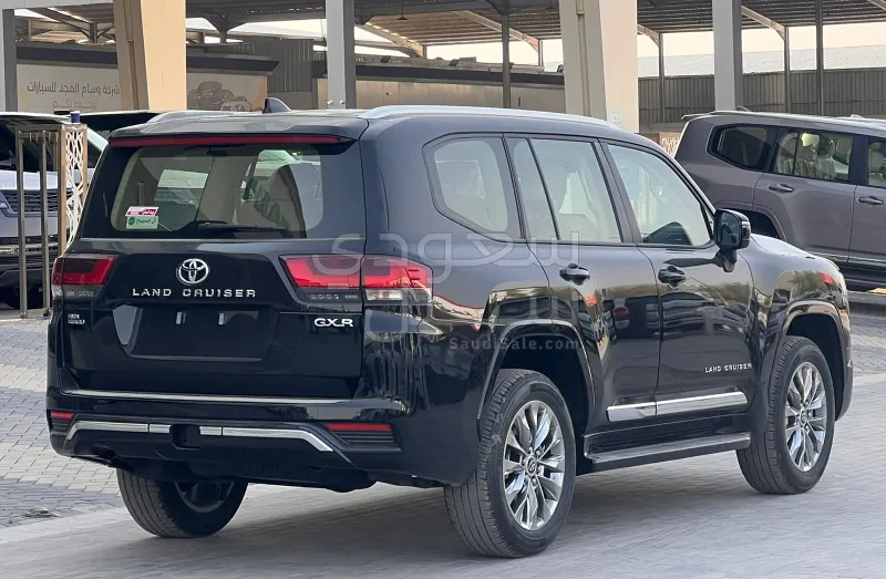 2026 Toyota Land Cruiser GXR
