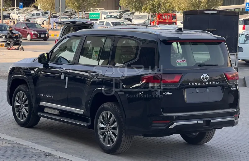 2026 Toyota Land Cruiser GXR