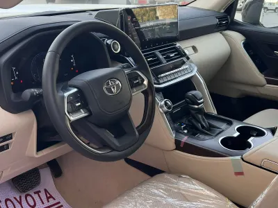 2026 Toyota Land Cruiser GXR