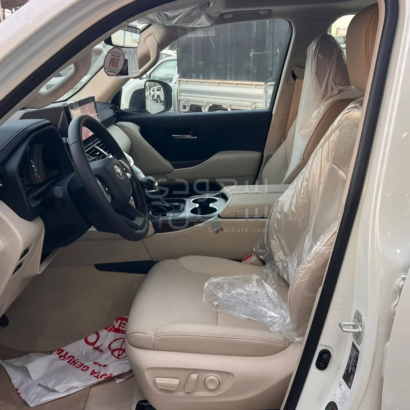2026 Toyota Land Cruiser GXR