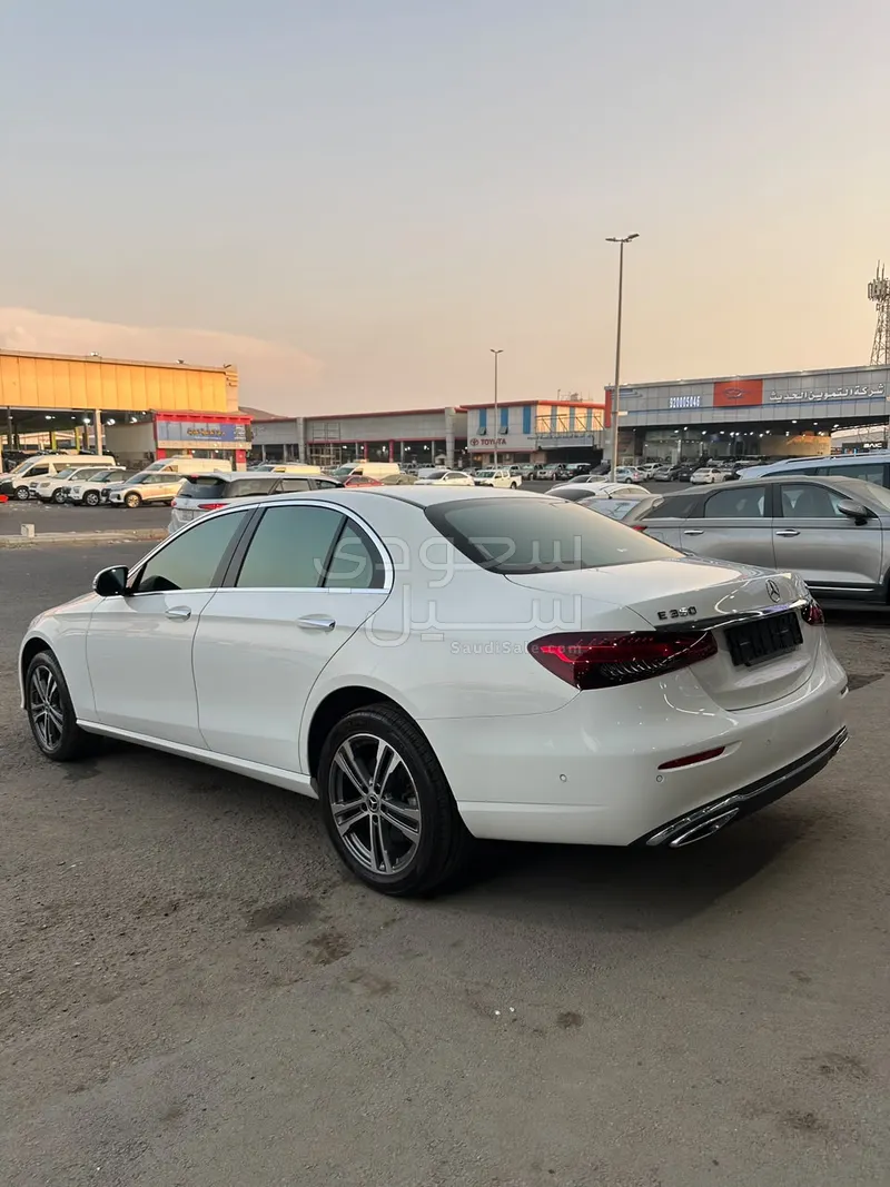 2022 Mercedes-Benz E 350