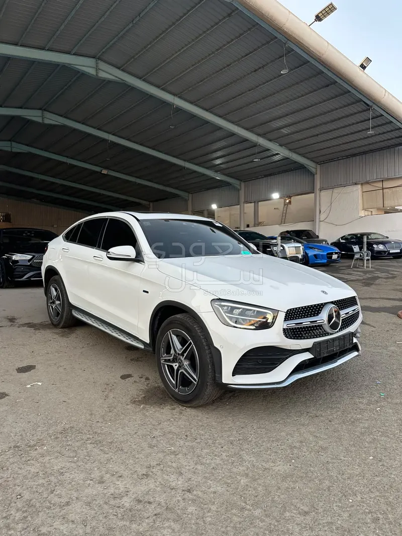 2021 Mercedes-Benz GLC 300