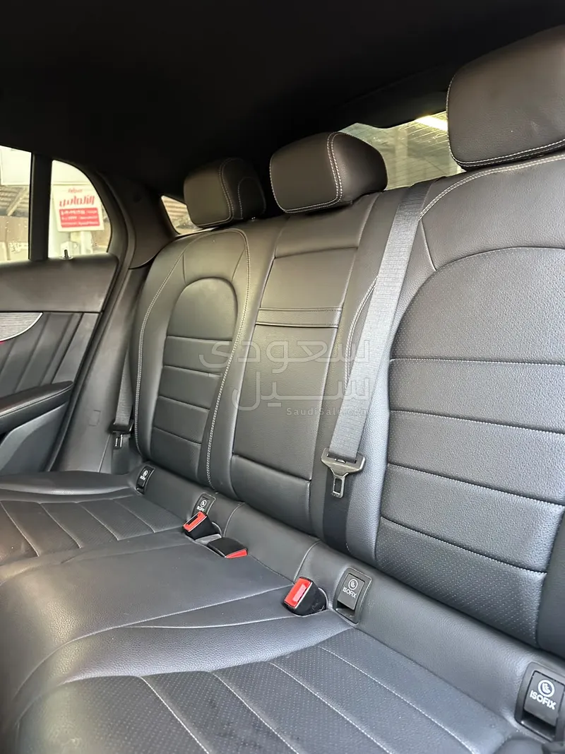 2021 Mercedes-Benz GLC 300