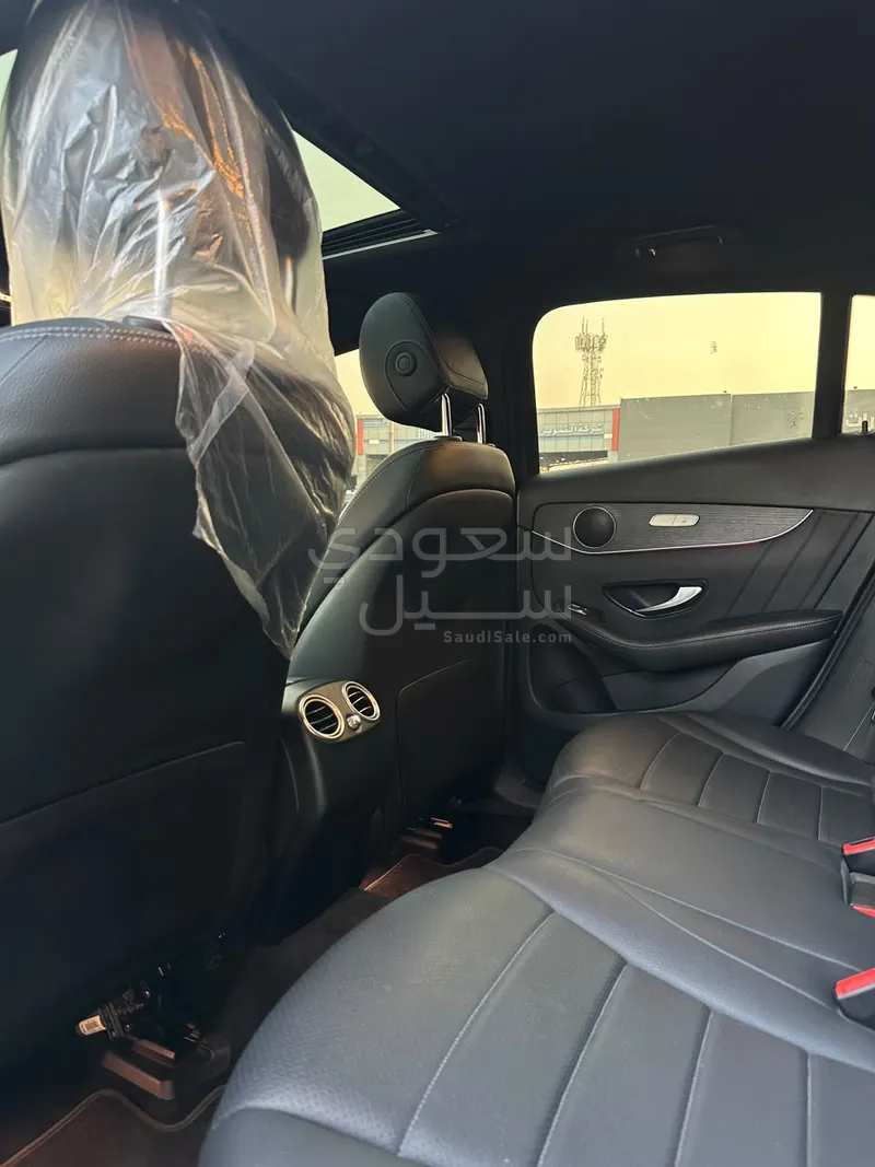 2021 Mercedes-Benz GLC 300