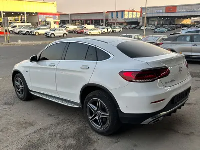 2021 Mercedes-Benz GLC 300