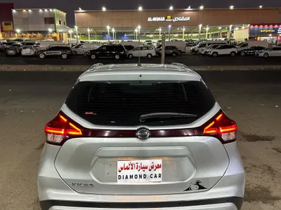 2022 نيسان كيكس اس