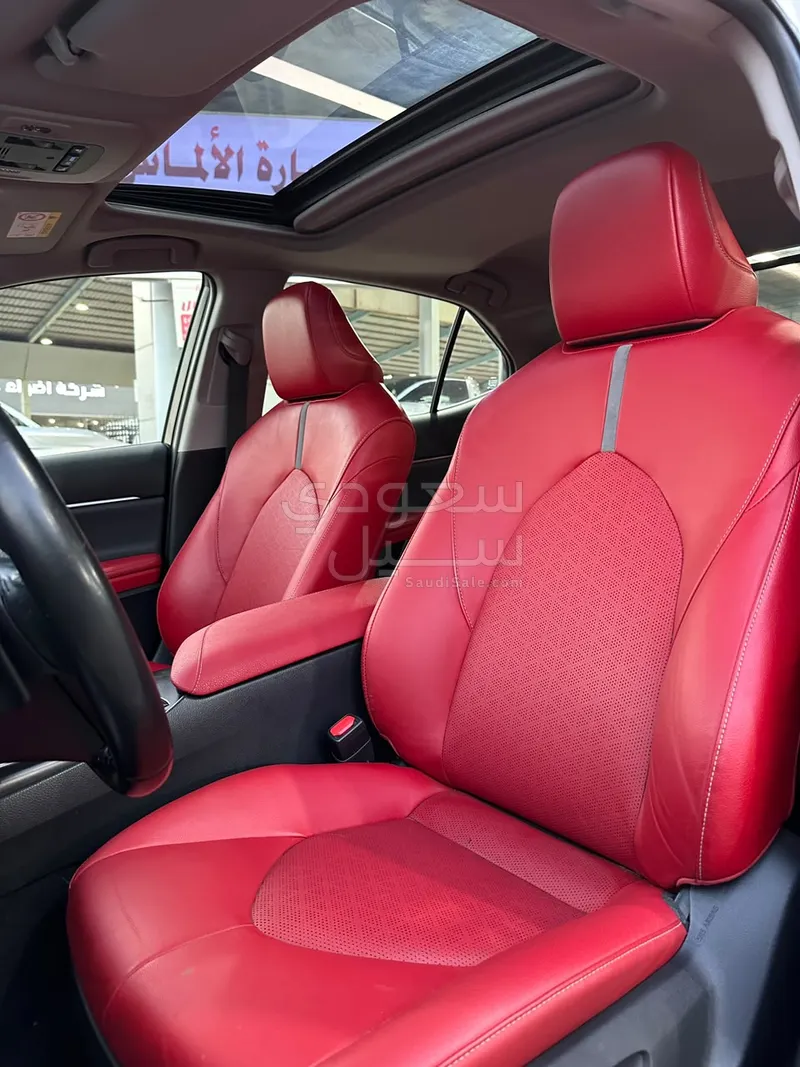 2023 تويوتا كامري اس اي