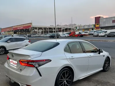 2023 تويوتا كامري اس اي