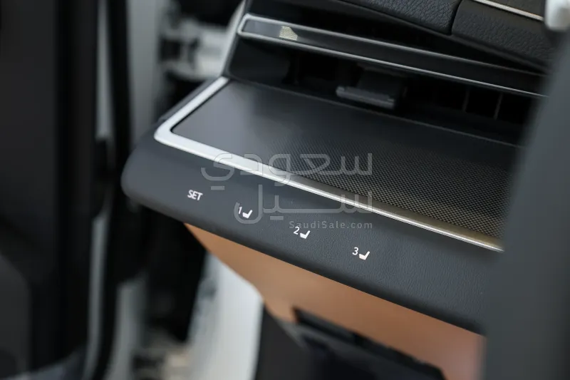 2027 Lexus ES 350