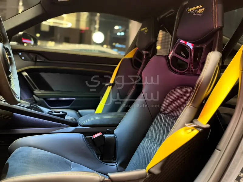 2024 بورش 911 جي تي 3 ار اس