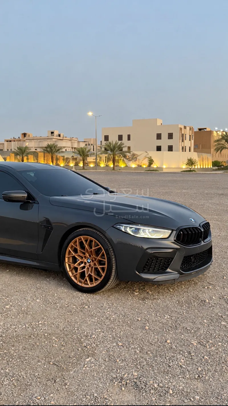 2021 بي ام دبليو الفئة ام إم 8 كومبيتيشن