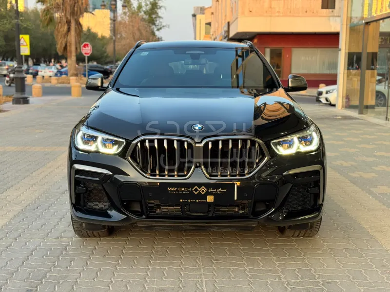 2023 BMW X Series 6 M50i