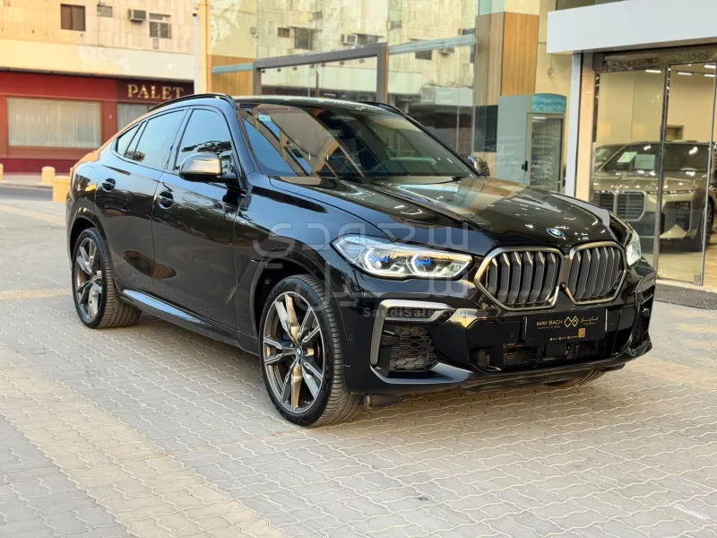 2023 BMW X Series 6 M50i