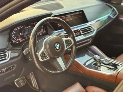 2023 BMW X Series 6 M50i