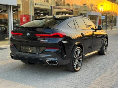 2023 BMW X Series 6 M50i