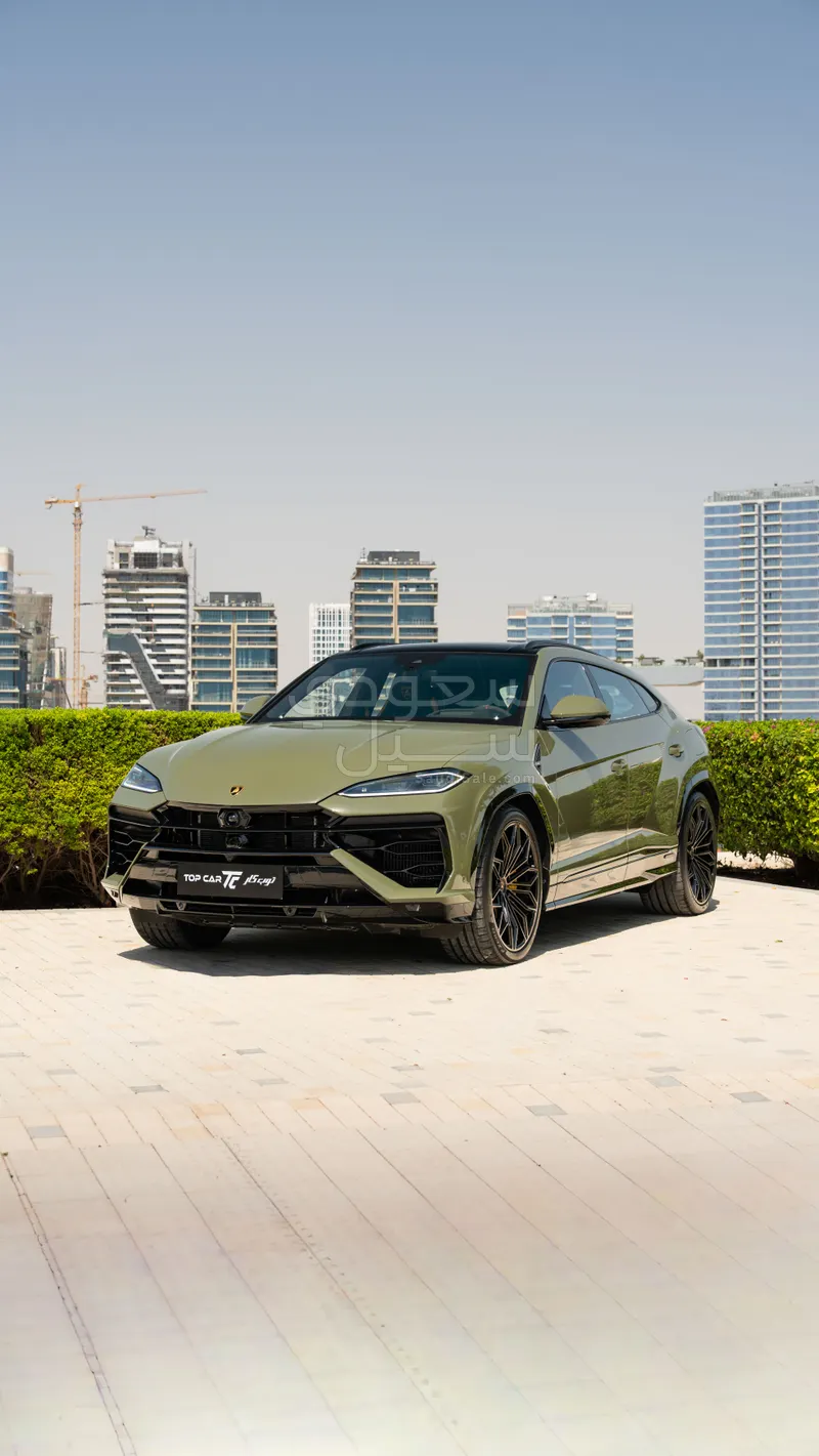 2025 Lamborghini URUS SE