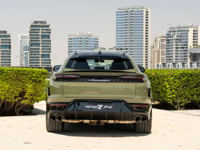 2025 Lamborghini URUS SE