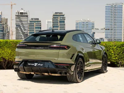 2025 Lamborghini URUS SE