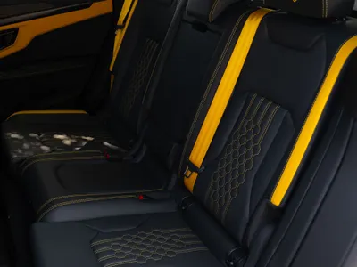 2025 Lamborghini URUS SE