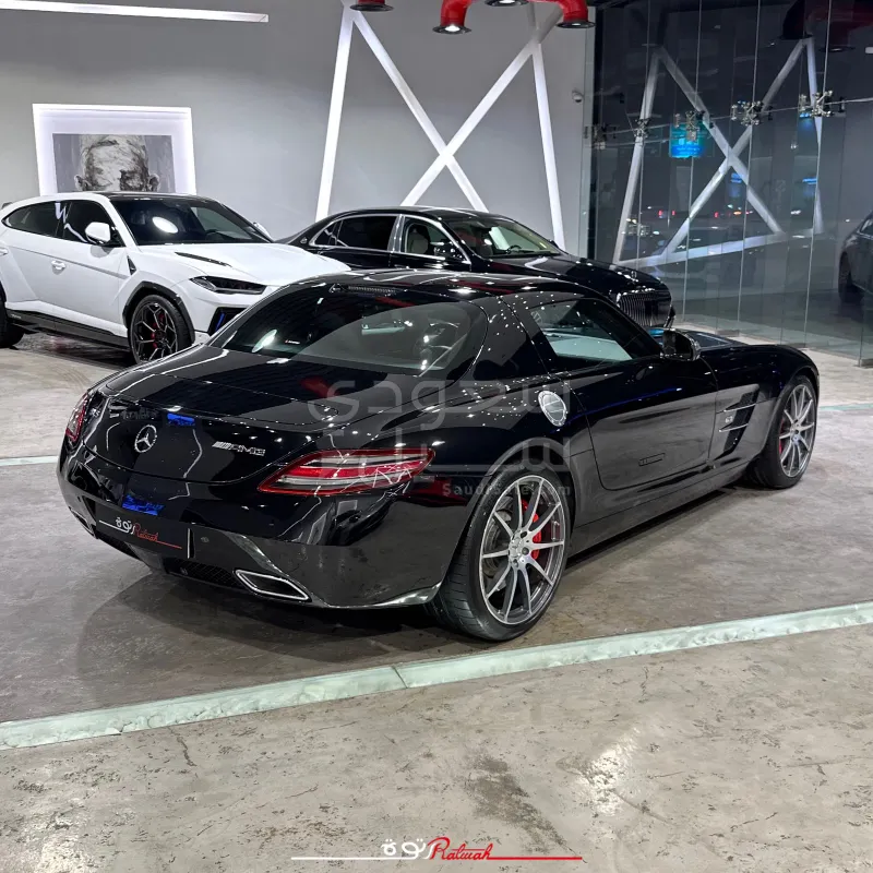 2011 Mercedes-Benz SLS