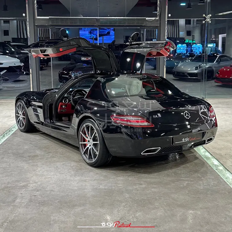 2011 Mercedes-Benz SLS