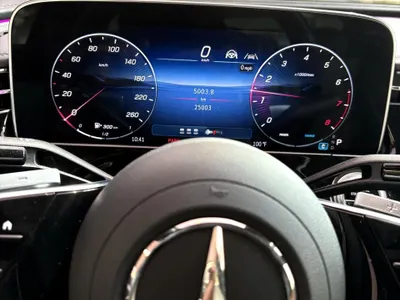 2025 مرسيدس - بنز إي 350